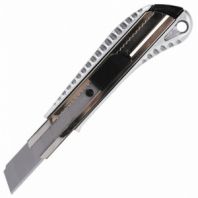 Нож канцелярский 18 мм BRAUBERG "Metallic", металлический корпус (рифленый), автофиксатор, блистер, 235401 Нож канцелярский 18 мм BRAUBERG "Metallic", металлический корпус (рифленый), автофиксатор, блистер, 235401