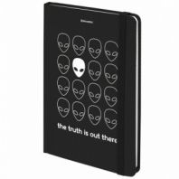 Блокнот с резинкой в клетку 96 л., А5, 145х203 мм, твердая обложка, BRAUBERG, "Aliens", 113722 Блокнот с резинкой в клетку 96 л., А5, 145х203 мм, твердая обложка, BRAUBERG, "Aliens", 113722