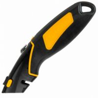 Нож универсальный мощный цинковый BRAUBERG METALLIC PRO, автофиксатор, резиновые вставки, 238738 Нож универсальный мощный цинковый BRAUBERG METALLIC PRO, автофиксатор, резиновые вставки, 238738